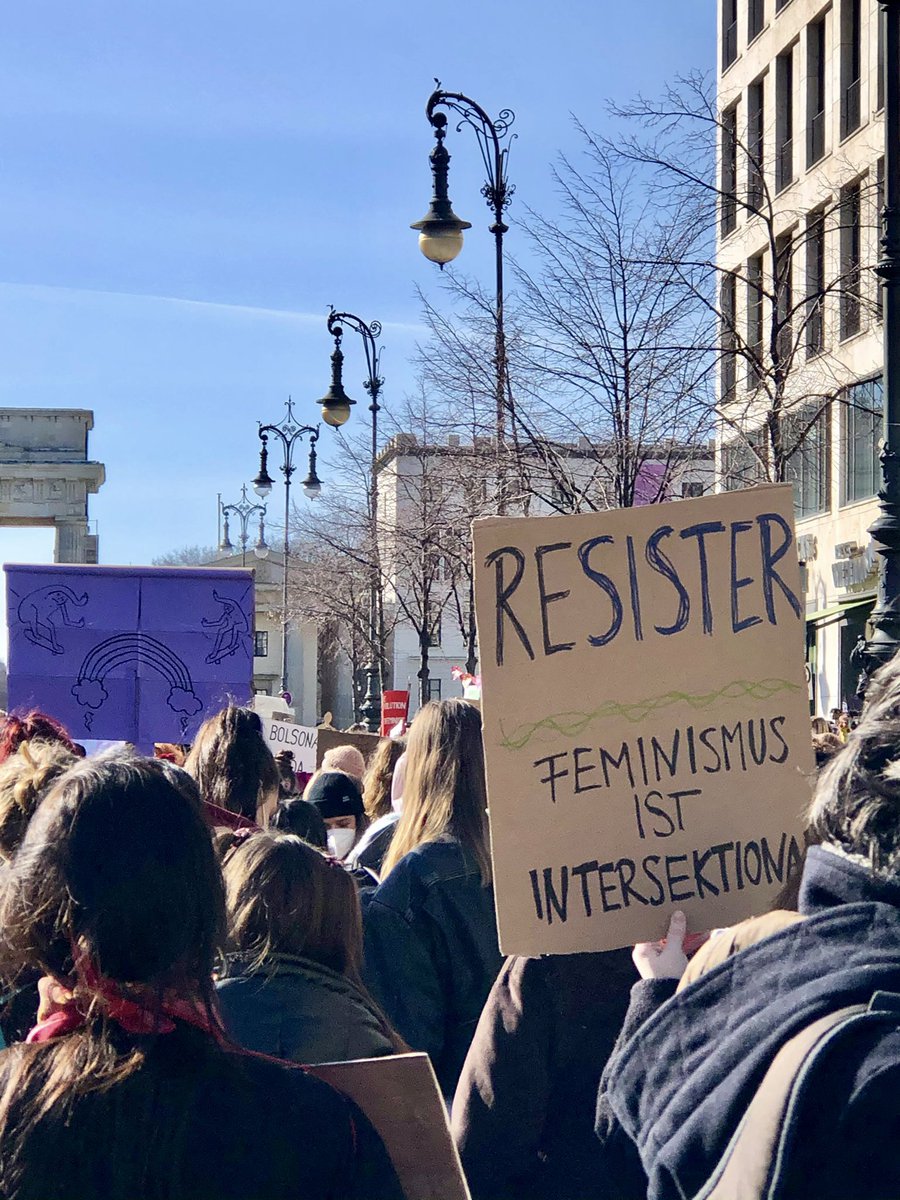 freundeskreisv's tweet photo. Internationaler Frauen*kampftag 8. März 2021 in Berlin, Brandenburger Tor
@8_maerz
#be0803
#FeministischerKampftag
#InternationalWomensDay https://t.co/qFbTiEkJbn