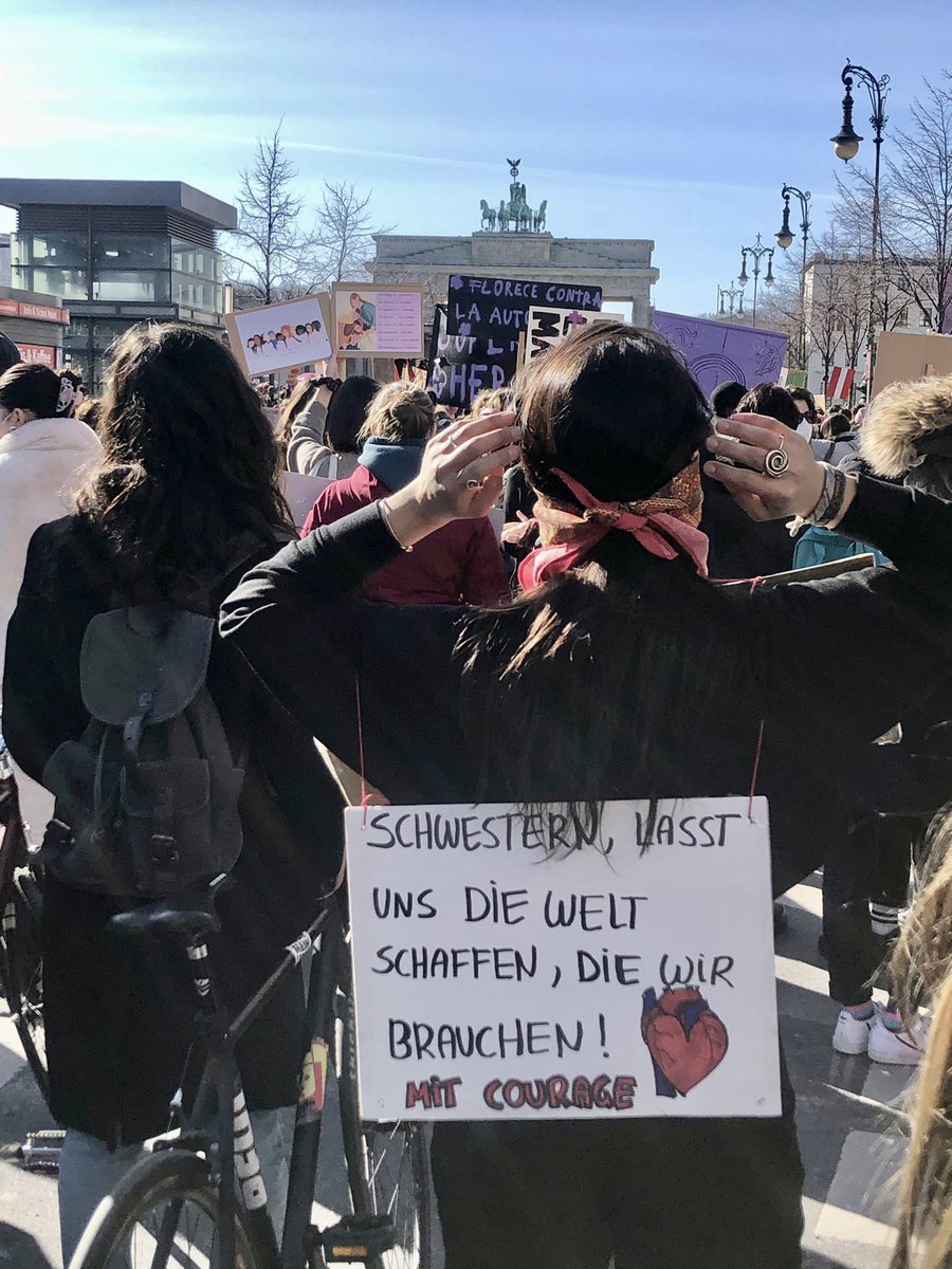 freundeskreisv's tweet photo. Internationaler Frauen*kampftag 8. März 2021 in Berlin, Brandenburger Tor
@8_maerz
#be0803
#FeministischerKampftag
#InternationalWomensDay https://t.co/qFbTiEkJbn