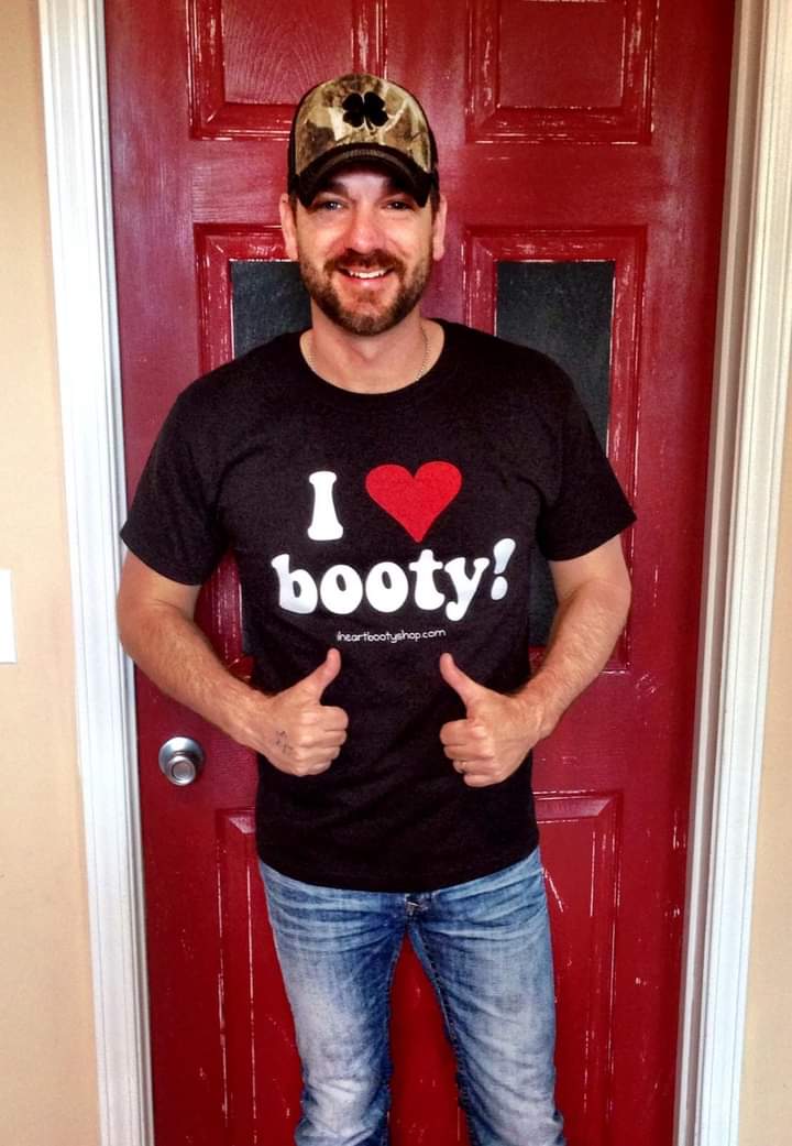 CampbellsCorral's tweet photo. Craig Rockin his #IHeartBooty shirt for Colon Cancer Awareness month! Get checked! #MarchForCRC https://t.co/wbWs4NTUO9
@craigcampbelltv @FightCRC 3/6/14. https://t.co/dJYKOBfypo