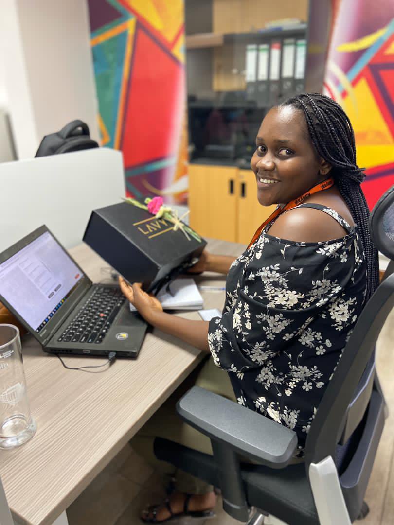 FlavianaMatata's tweet photo. So happy to have spread smiles to the women of TBL countrywide with our #LavyGiftBox self care package.
Tunawashukuru sana TBL kwa kuunga mkono kampuni yetu inayomilikiwa na kuendeshwa na wanawake. #iwd #IWD2021 https://t.co/Yf2r7cMCQV