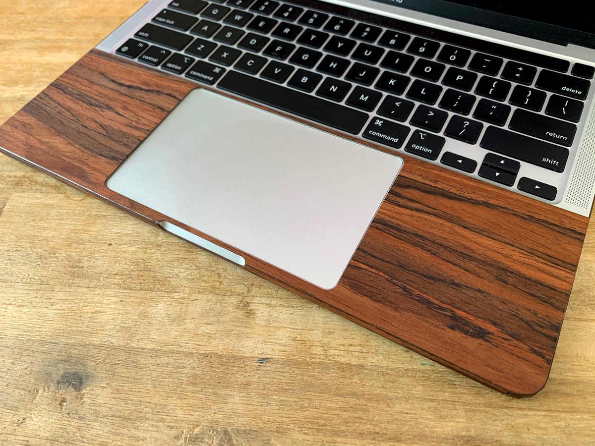 Toastmade's tweet photo. "The wood feels amazing, and is a huge upgrade on the tactile experience of using my laptop. I literally do not want to put it down, it feels so nice." -Jeremy K
#macbookpro #postyourtoast https://t.co/gMPs3Y4syw