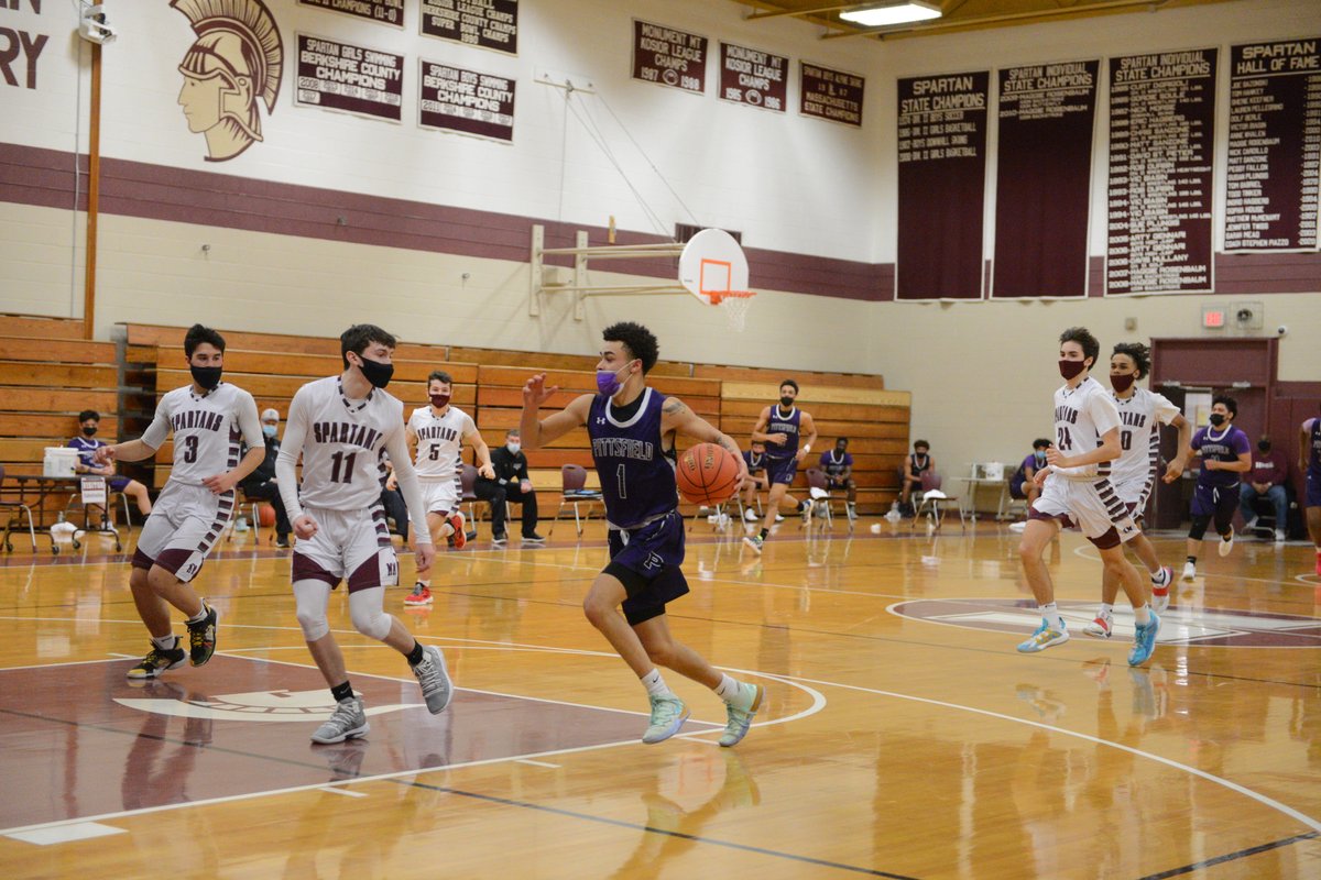 Monument Mountain lit it up at home, and handed the Pittsfield boys a loss in the Generals' season opener.

berkshireeagle.com/sports/local_s…
