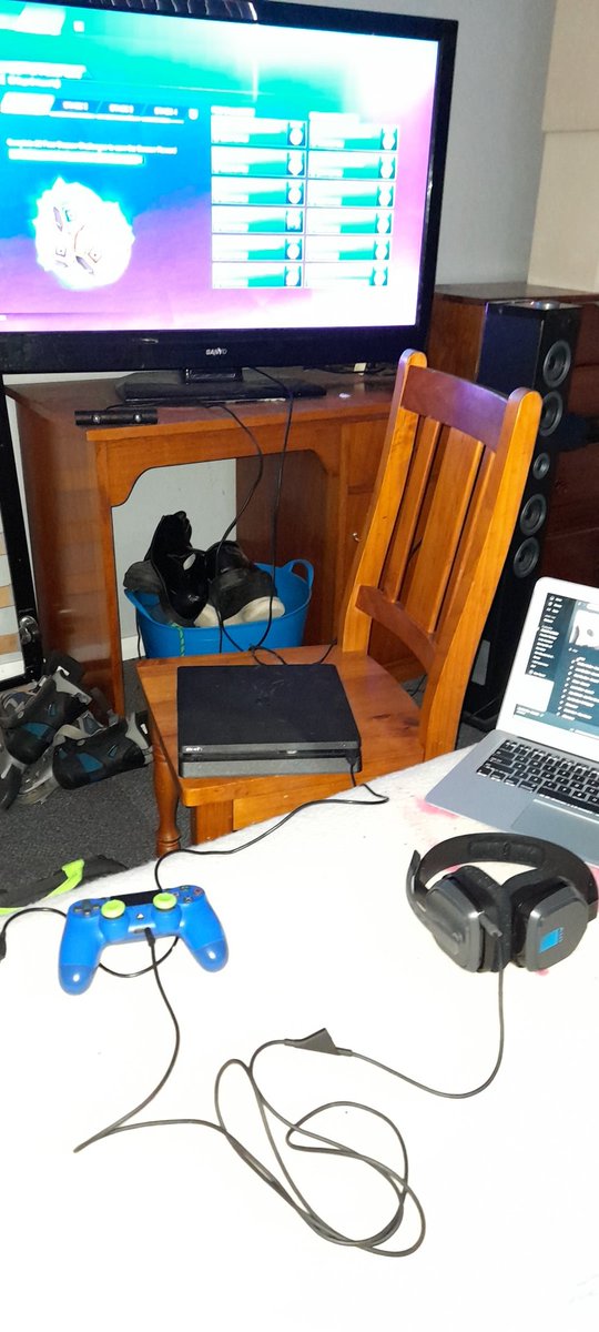 HuAce1's tweet photo. @AusGirlGunner Y'all can't keep up Ace's setup is on another level https://t.co/AGp1y9fiqh