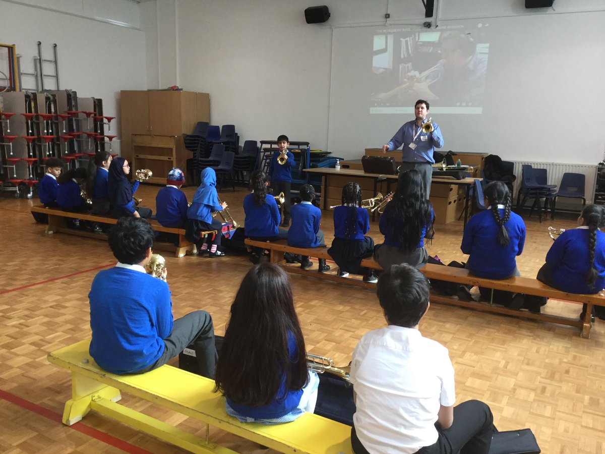 HeathMount's tweet photo. Year 4 resuming their music lessons with our teachers from @SFE_MS 🎺 🥁 https://t.co/vHVxx585cg