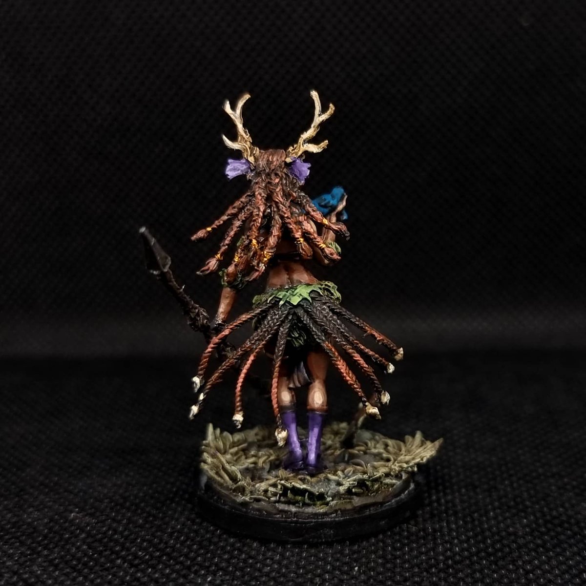 PhilRyall's tweet photo. Painted this lovely kingdom death druid model  for one of @fallenhades D&amp;D character's.

Tried out some new stuff for this and had lots of fun.

#D&amp;D #Druid #kingdomdeathminiatures #miniaturepainting https://t.co/gsDZur1AwG