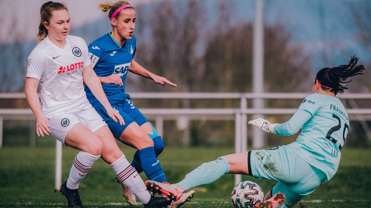 EintrachtFrauen's tweet photo. Am Ende trennte sich unserer zweite Mannschaft 1:1 im Test gegen die @FrauenTSG II. Ein paar Impressionen von Sonntag 📸

#SGE #EintrachtFrauen #NichtOhneMeineMädels #TSGIISGEII https://t.co/fx447j1t4v