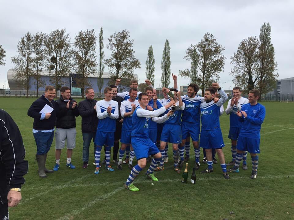 matty_rosier's tweet photo. @Vanarama Winning the final game of our debut season 6-1 to secure the league title on goal difference!! https://t.co/TgoOGznB1G
