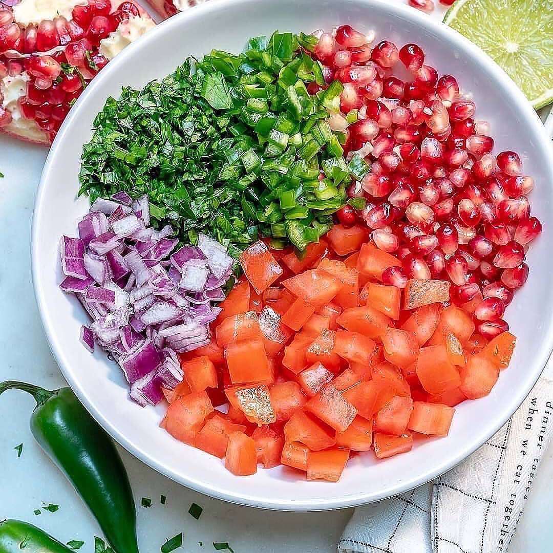 EatRytte's tweet photo. Fresh Pomegranate Salsa 

SCROLL through the pictures 

Here's a different salsa recipe for you to try out!

Enjoy! ❤ 
#eatrytte #chicken #salsa #food #ingridient #pomegranate #recipe #foodporn #foodie https://t.co/FRxeeLP3Zb