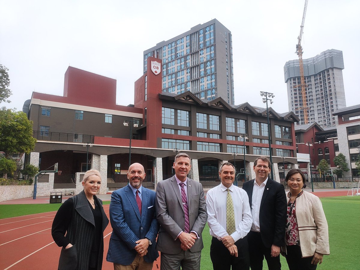 Greg Smith tweet media