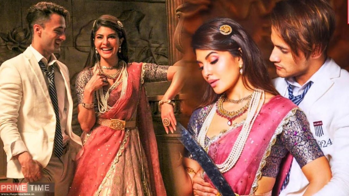 TeamJaquelinee's tweet photo. 1 Year ago in this moment both #AsimSquad and #Jacquelinians were so Happily seeing #JacSim aka @Asli_Jacqueline n @imrealasim grooving together in #MereAngneMein ! Even the song was a trash This duo made everyone's heart melt from their Chemistry 🤍🔥
#JacSimFever still in ❤️ https://t.co/zi8raFSpHL