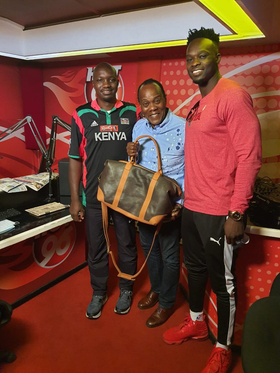 Great hanging out with @Kenyabasketball Superstar @ronniegundo13 and Assistant Coach, Sadat Gaya @Hot_96Kenya with #jeffandhamoonhot....The #KenyaMorans beat Angola to qualify for the #afrobasket2021q in Kigali in August! Btw Ronnie is also Founder of @Inualeather_inc! Oh MY!