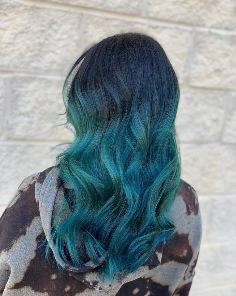 halocircusclub's tweet photo. New #AllisonIraheta hair style https://t.co/YosgreMJOZ