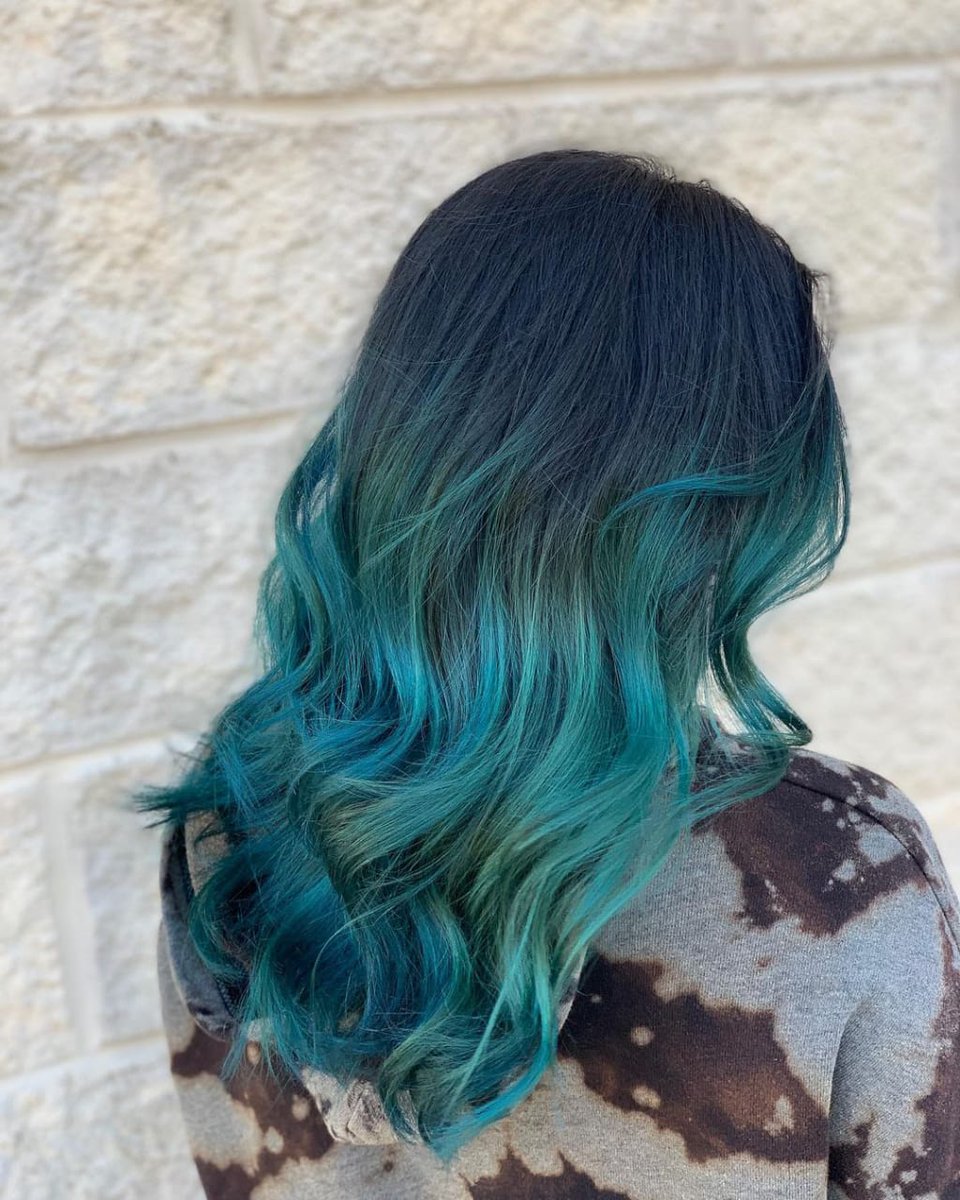 halocircusclub's tweet photo. New #AllisonIraheta hair style https://t.co/YosgreMJOZ