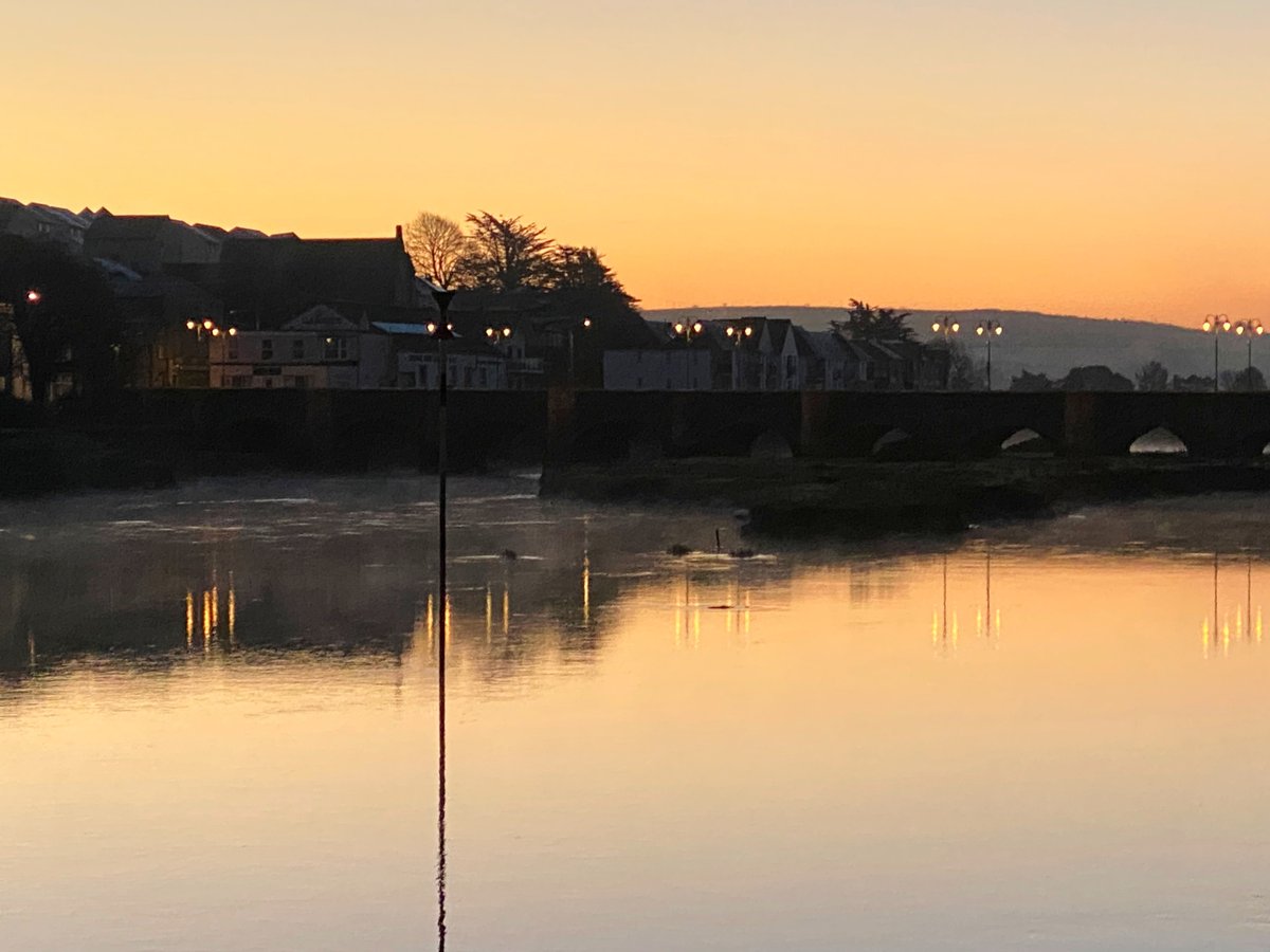 BridgeBikeHire's tweet photo. Stunning morning on the river
Call Tuesdays or Wednesdays to book bikes for your trip to Cornwall this year - 01208813050 Opening in April🤞
https://t.co/WEr7cUka6a
#sunrise #cameltrail #wadebridge #padstow #cornwall #daysout #cyclehire #bikehire #openingapril https://t.co/vab1FQQ1ny