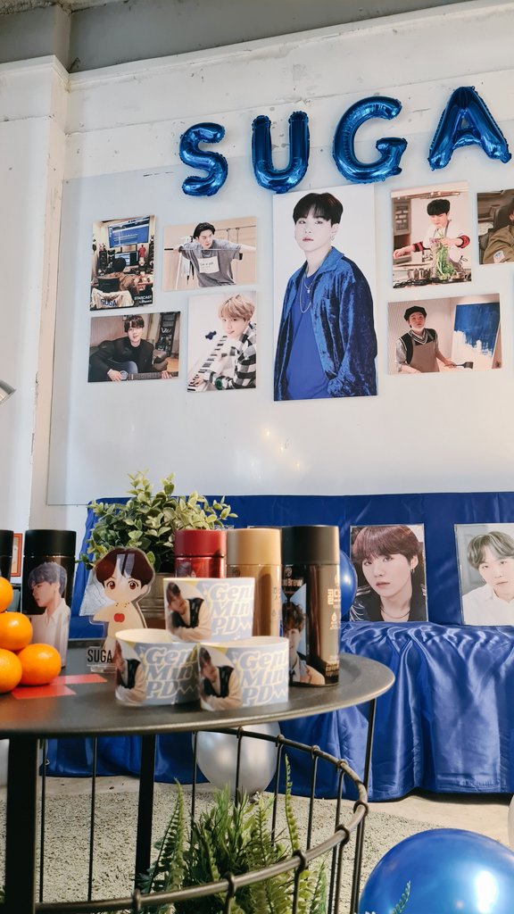 shooky0t7's tweet photo. Lastly we concluded our cafe event celebration at #GeniusMinPD #ForSUGA event organized by @bangtanqueenSG +82 cafe always feel like home (3/4 cafes here are +82) https://t.co/syJeZHI0CE