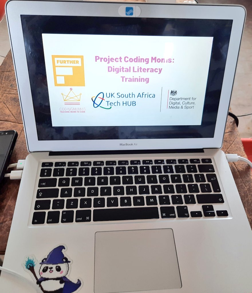MamasCoding's tweet image. Day 2 of #CodingMomsZA in Bizana, EC 
#uksatechhub 
#CodingMamas 
#projectcodingmoms