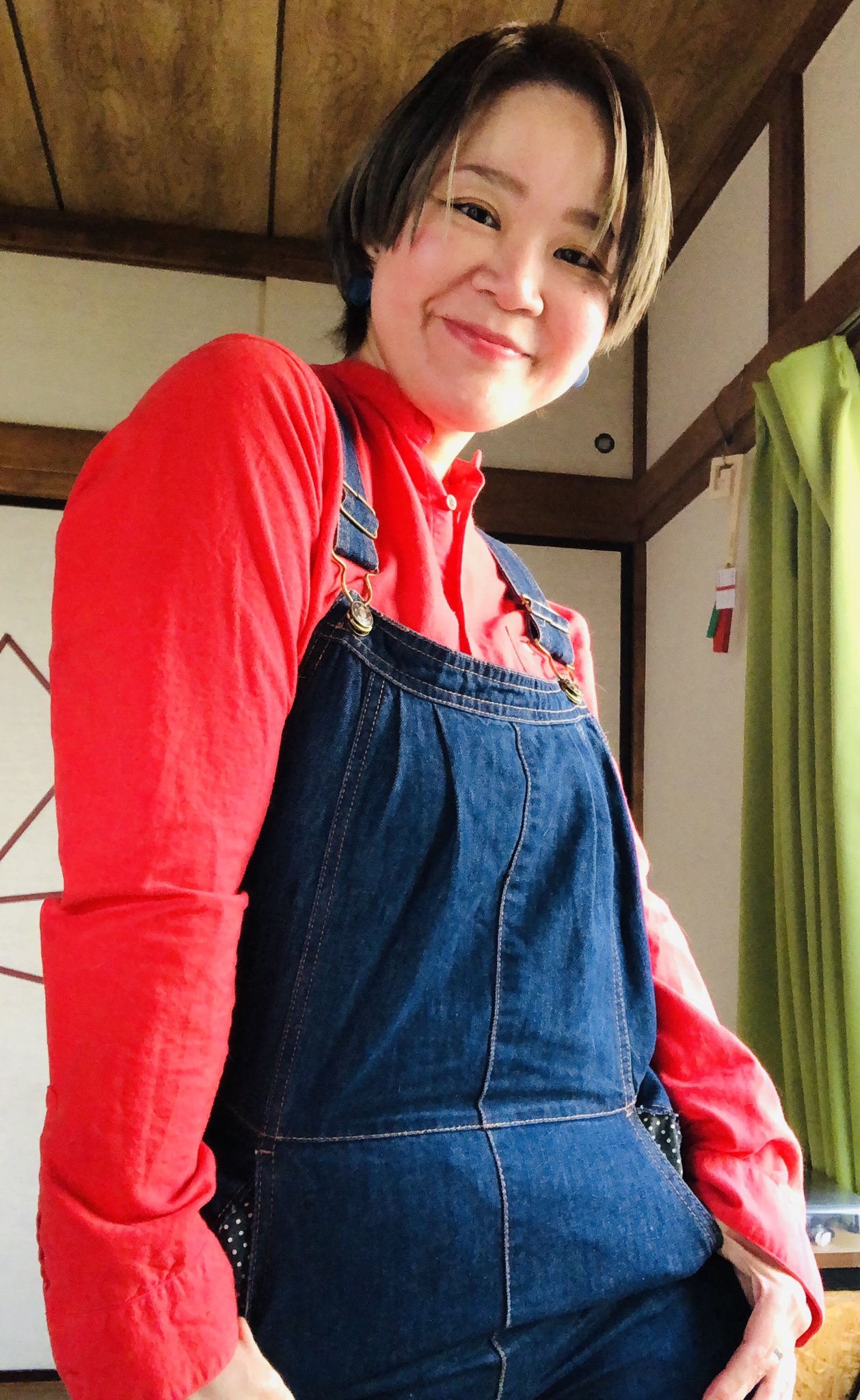 想田彩乃 歓楽執筆家 Ascの蠍座みを赤シャツで 髪色もブリーチせずに最大限明るくしてもらいました アストロ ファッションコーディネート T Co Ya1ejkmxdd Twitter