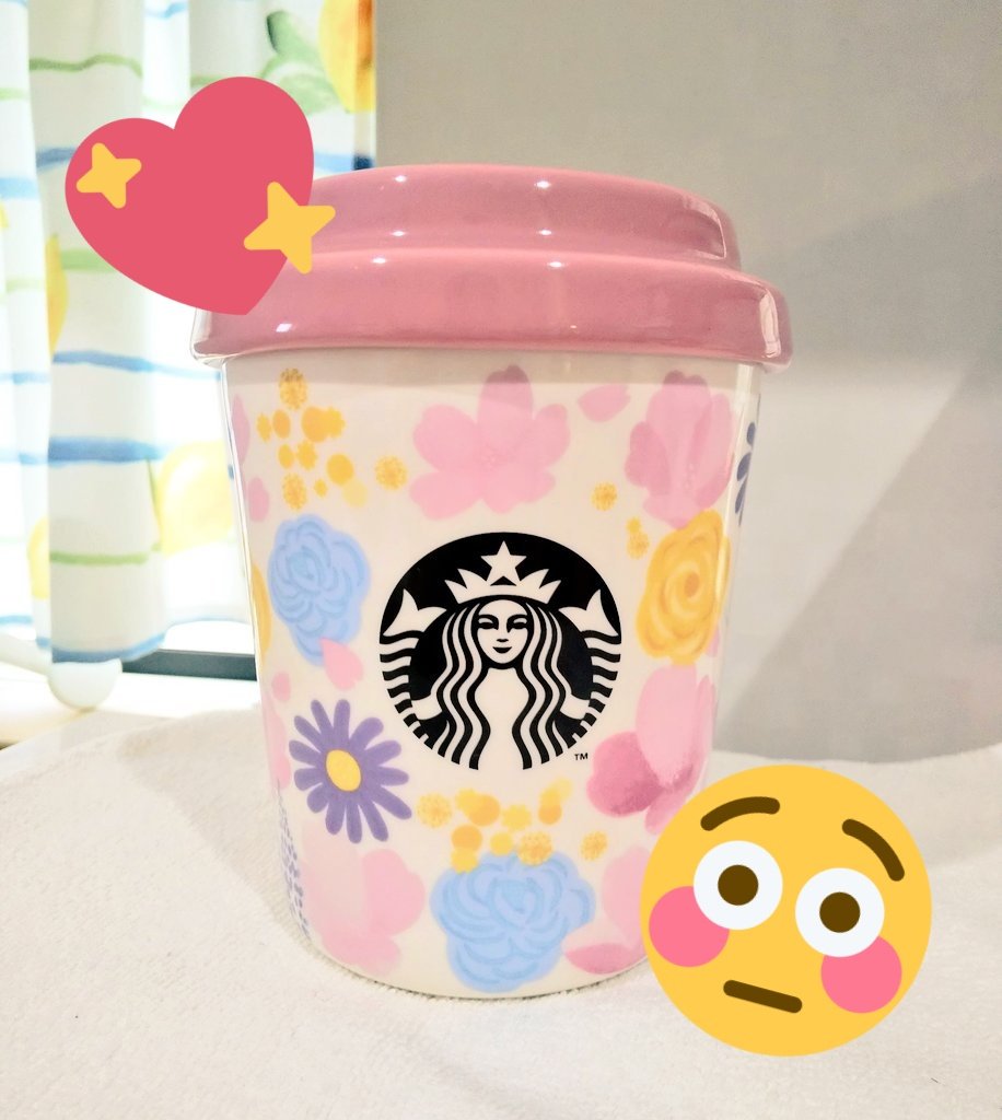 AnnaTeida's tweet image. 毎年スターバックスのグッズが欲しいなぁと思いつつも我慢していましたが、今回はデザインが好きすぎて思い切って買っちゃいました！
キャニスターと、同じシリーズのスターバックスカード🥰
クリップも欲しかったけど売り切れでした😣
お気に入りが目に入ると気分も上がりますね🎵
#スターバックス