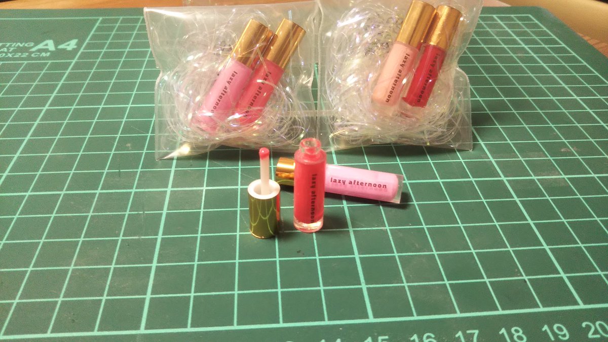 ミニチュア小物