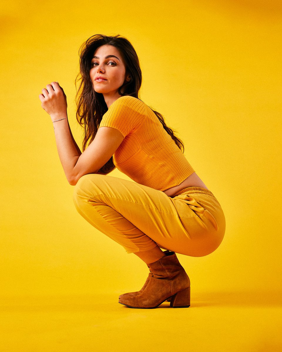 ⚡️ <a href="/jen/">darkplace, my place</a>.noir ⁠- Is anyone else reading the text here? Leave a comment, I would be very happy about it 🍉
.
#editorial #summer #goodvibesonly #beauty #portraitoftheday #salzburg #rebelgirls #supportyoulocalgirlgang #makeup#photography #portrait #studiolife #yellow #spring