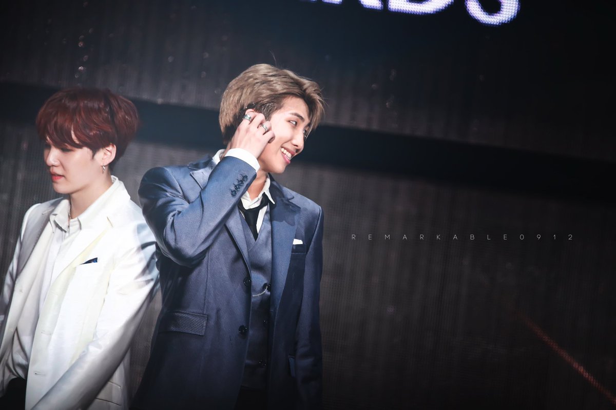 WE GOT MARRIED
[SUGAMONSTER]
-WEDDIND DAY-

นัมจุนหัวเราะเบาๆ ก่อนจะกดจูบแผ่วเบาที่ข้างขมับอย่างอดใจไม่ไหวหากแต่เป็นการเน้นย้ำว่าเขาจะดูแลอีกฝ่ายอย่างดีที่สุดเท่าที่ผู้ชายคนหนึ่งจะทำได้

readawrite.com/c/fa9a62f702d8…

#sugamonster #monga #namgi

Plz.Rt. 
<a href="/SugamonTH_fic/">Monga🏠</a> 
<a href="/withSUGAMON_TH/">SUGΔMONSTΣR_TH</a>