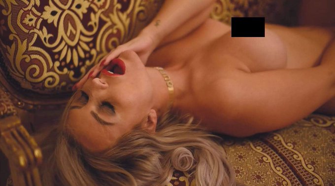 Join my https://t.co/8MBotpOnJk &amp; tell me your from twitter to receive a FREE full porn video 😏 ! Only<a href="/tag/blondie"class="tags"><span>#blondie</span></a><a href="/tag/xmas"class="tags"><span>#xmas</span></a><a href="/tag/amateur"class="tags"><span>#amateur</span></a><a href="/tag/spreadpussy"class="tags"><span>#spreadpussy</span></a><a href="/tag/spreadass"class="tags"><span>#spreadass</span></a>