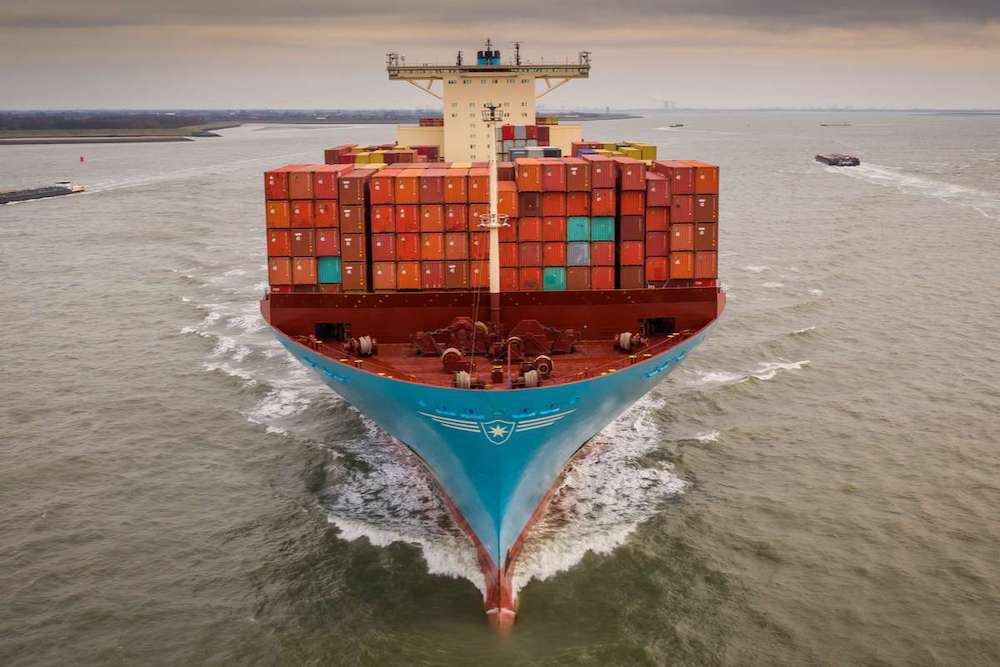 aflomagazine's tweet photo. Maersk présente son premier porte-conteneur non polluant.
#Danemark @Maersk #premier #porteconteneur #supercargo #zéroémission #carbone #transportmzritime #logistique #supplychain 
https://t.co/g72IwTsnIq https://t.co/EuBZQ5go7B