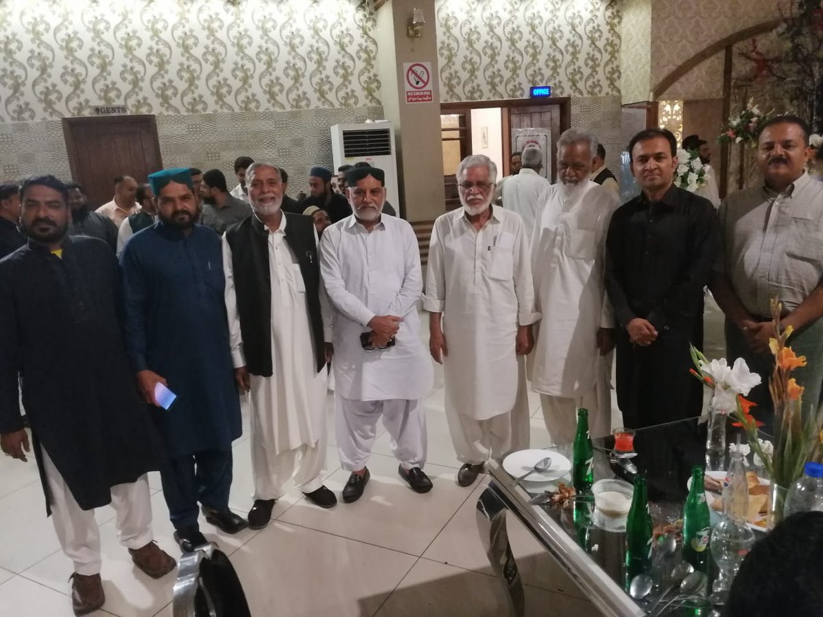 Z_KaimKhani's tweet photo. پاکستان پیپلز پارٹی کراچی ڈویژن کے ڈپٹی جنرل سیکریٹری ٹھاکر ذوالفقار قائمخانی نے یوسی 07 کے کارکن کامران شاہ کی بھانجی اور یوسی 08 کے سابق صدر شہزاد جان کے کزن کی شادی میں شرکت کی، اس موقع پر لی گئی تصویر. 
#PPPKarachi #PPP  #UC07 #UC08   🇱🇾 🇵🇰 https://t.co/ncWM1SFljD