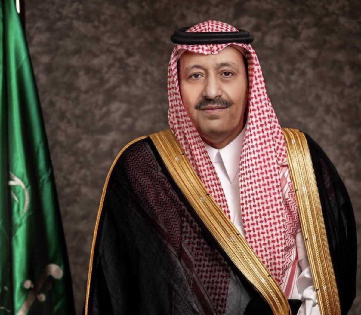 الجمعية التعاونية الاستهلاكية بالفرعة(ال موسى) بمنطقة الباحة
ترفع التهنئة
الى صاحب السمو الملكي الامير الدكتور حسام بن سعود بن عبدالعزيز. 
بمناسبة تمديد خدمته أميرآ لمنطقة الباحة

ونسأل الله له التوفيق والعون