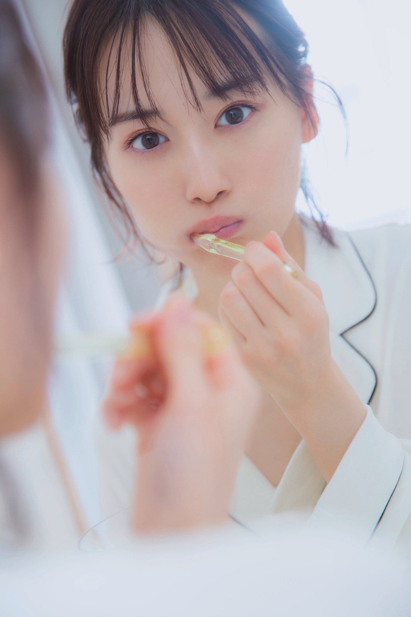 【山下美月さん愛用】myse LED美顔器 ホワイト・ゴールド mizu14.png