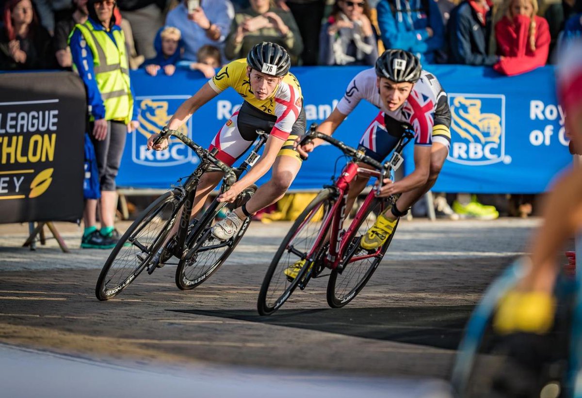 The TriNation Podcast Ep28 🎧

Guest - GB triathlete <a href="/OliverTurnerTri/">Ollie Turner</a>

Topics 👇

➡️ Lockdown life in Barbados
➡️ Racing @SuperLeagueTri
➡️ Eating a ‘mountain’ of hash browns in front of the world's best! 🥔
➡️ Squad set up
➡️ + much more!

Listen 👉 bit.ly/3rwSWfI