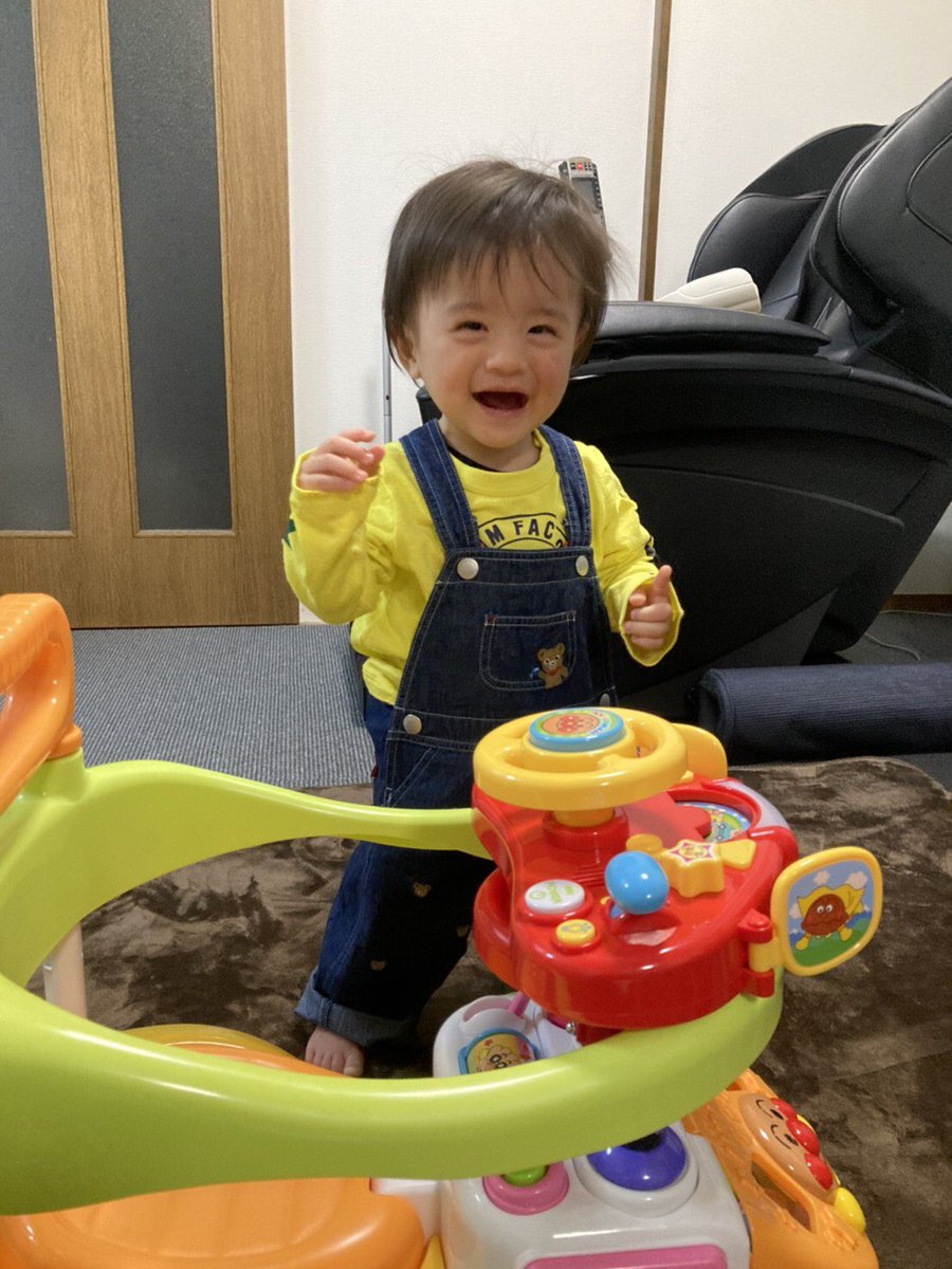 aki030201's tweet photo. 息子が生まれて早くも1年！
本日で1歳になりました！ https://t.co/hWJBPCqPm9