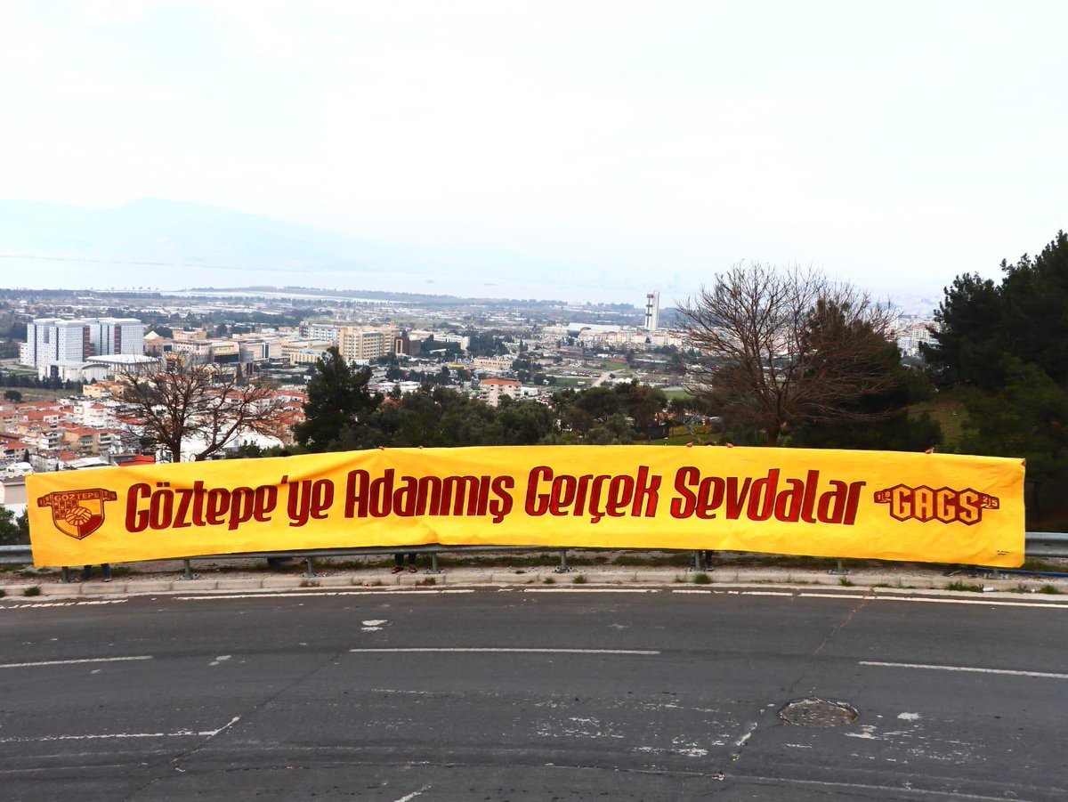 ArkaBesliForum's tweet photo. El emeği göz nuru

“Göztepe’ye adanmış gerçek sevdalar” https://t.co/RXa6kTVwuZ