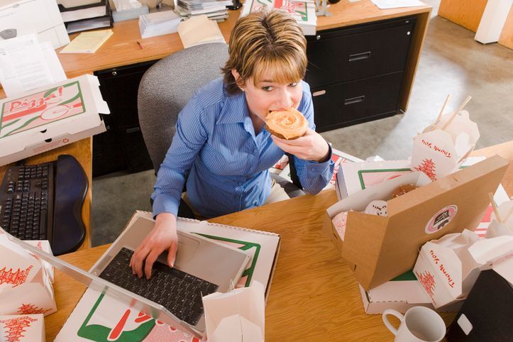 Stress-eating: Five strategies to slow down:

→ buff.ly/2MCZ3OZ

#stressed #HealthyEating 

<a href="/HarvardHealth/">Harvard Health</a>