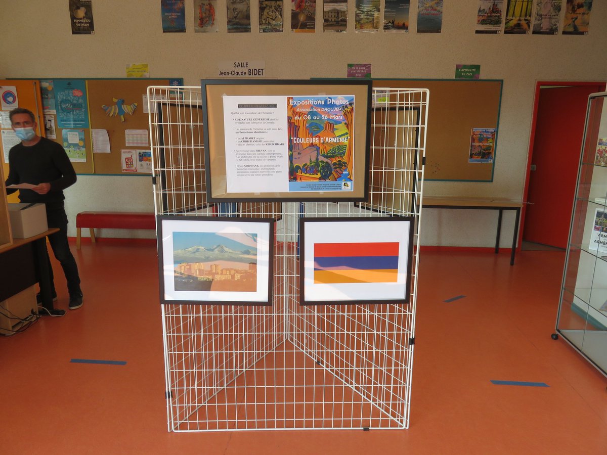 Depuis hier lundi 8 mars au vendredi 26 mars, l'exposition " couleurs d'Arménie" est ouverte du lundi au vendredi de 9h à midi et 14h à 18h. Centre socioculturel du Gond Pontouvre