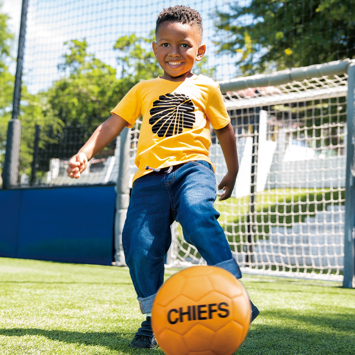 KaizerChiefs's tweet photo. ❤✌🏾 #KCJetWear #Amakhosi4Life #KCJetFashion https://t.co/VYJLhksNHk