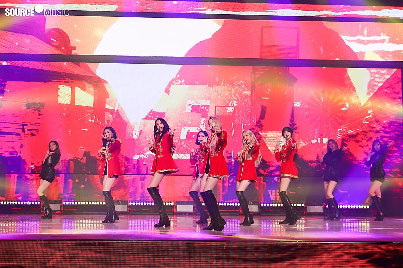 SOUHITINA's tweet photo. @GFRDofficial 🎞 #G_POST | GFRIEND Online Concert #G_CON Behind (3)
#GFRIEND #여자친구 @GFRDofficial https://t.co/w09R886Srn