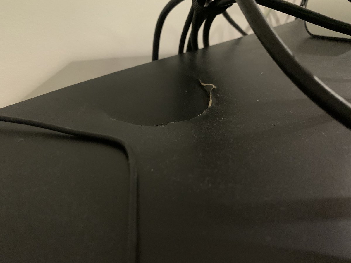 SqueezeMySquid's tweet photo. this just happened 🤦🏻‍♂️ my table is a semi-hollow piece of shit and couldn’t support a dual monitor arm!! now living one monitor life... also please excuse the dust https://t.co/qTRdpJ8VaV