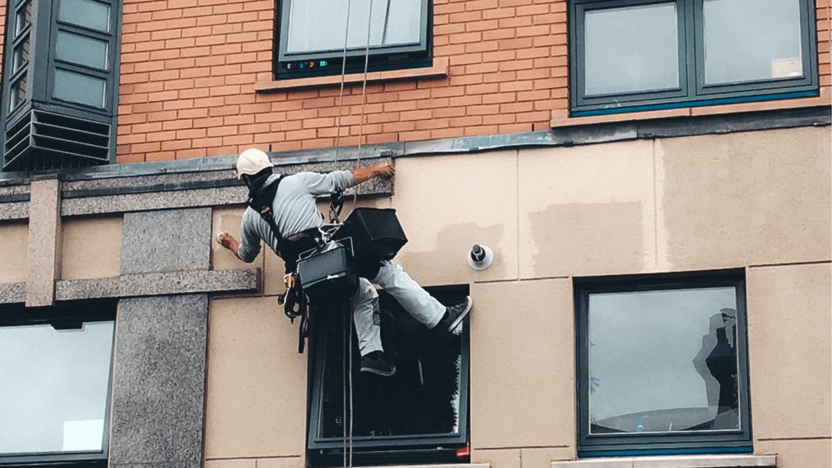 spectrumfacade's tweet image. Are you curious about how we are able to perfectly match stone? 
Through our laboratory, we are able to restore our client's stone properties to their original aesthetics.✨

Learn more on our website: spectrumspecialistsupport.co.uk
#facaderestoration #stonecolourmatching #stonecleaning