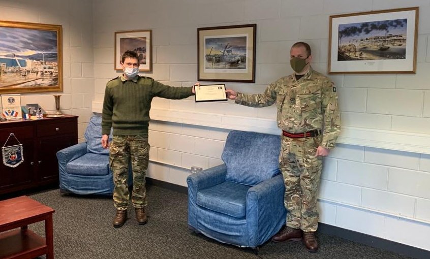 2 CS Bn REME (@2cs_bn_reme) on Twitter photo WO2 (SQMS) James RLC recently received a Comd <a href="/102Bde/">102LogBde</a> Commendation (presented by @CO2CSBNREME) for his outstanding technical leadership in providing key logistic support to <a href="/3SCOTS_CO/">3SCOTS CO</a> ahead of their operational deployment.
#logistics #people
<a href="/1UKDivision/">1 (UK) Division</a>
<a href="/UKArmyLogistics/">The Royal Logistic Corps</a> WO2 (SQMS) James RLC recently received a Comd <a href="/102Bde/">102LogBde</a> Commendation (presented by @CO2CSBNREME) for his outstanding technical leadership in providing key logistic support to <a href="/3SCOTS_CO/">3SCOTS CO</a> ahead of their operational deployment.
#logistics #people
<a href="/1UKDivision/">1 (UK) Division</a>
<a href="/UKArmyLogistics/">The Royal Logistic Corps</a>