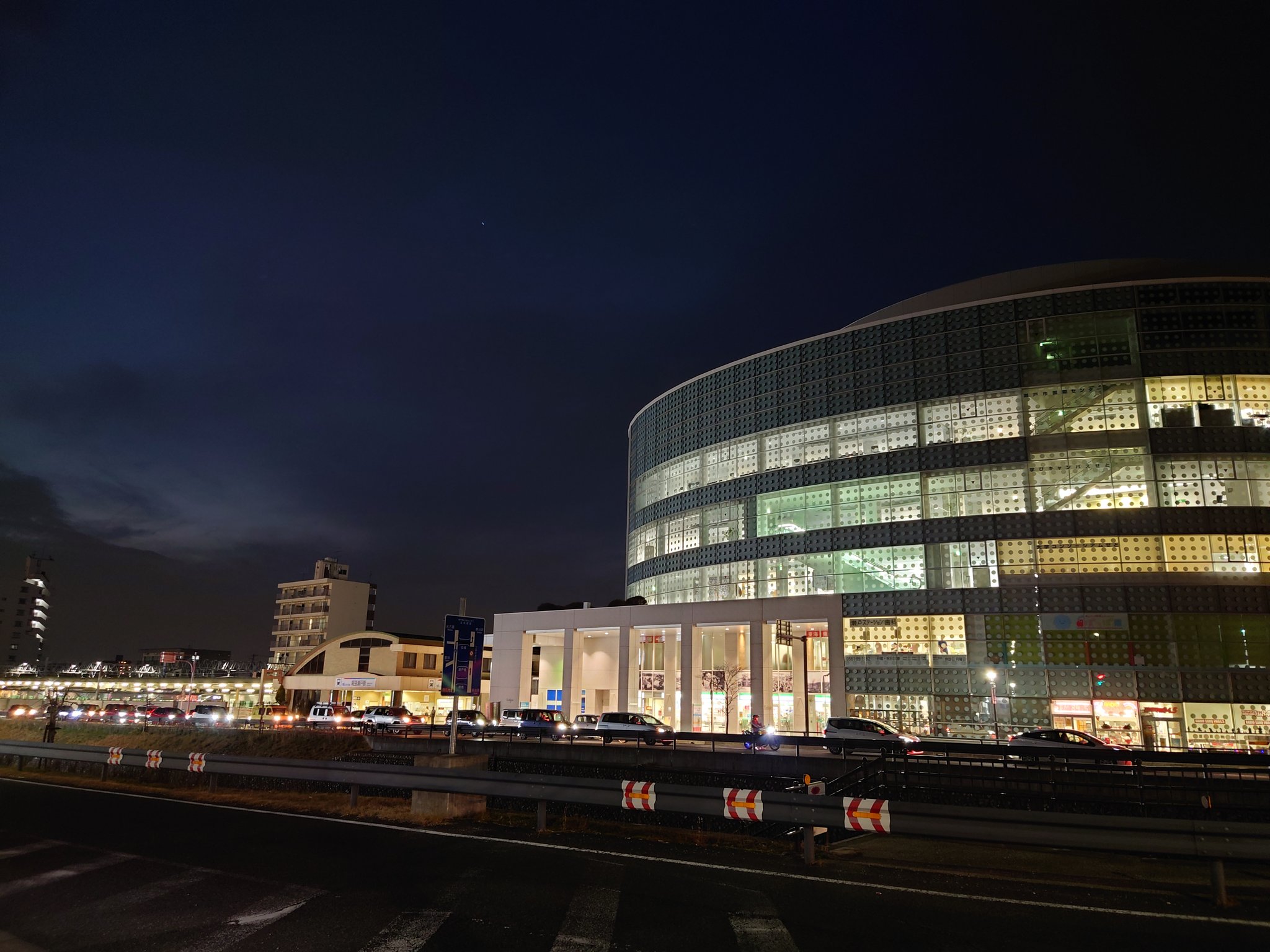 けろけろ 尾張瀬戸駅着いたら 瀬戸線で人身事故 えらいこっちゃ 名鉄バスで新瀬戸駅行って愛知環状鉄道で高蔵寺行くしかないね バスがあって感謝 銭湯 名鉄瀬戸線 人身事故 名鉄バス 愛知環状鉄道 瀬戸市