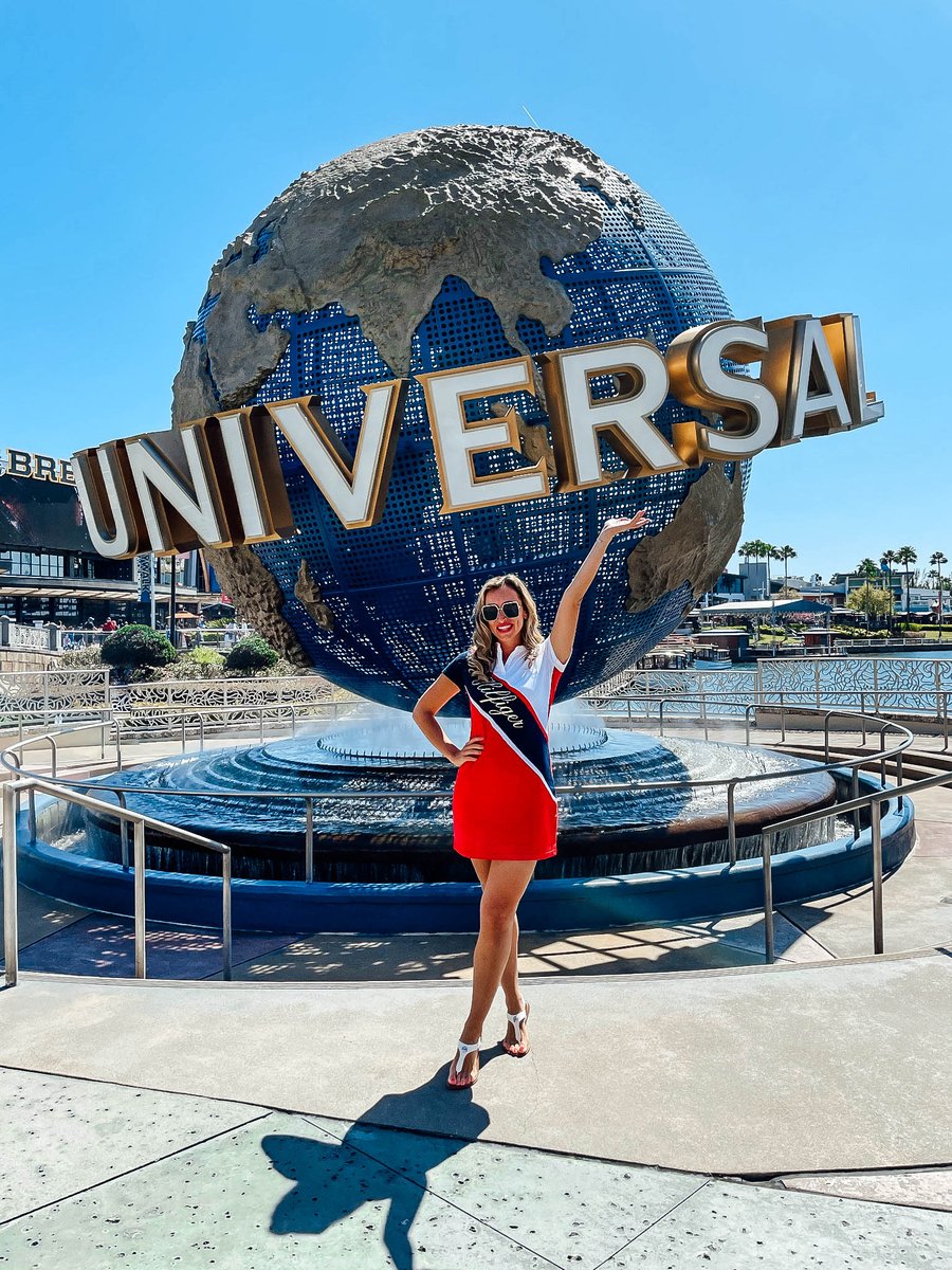 Spending the next few days at Universal Resort Orlando! Have you ever visited? It is such great fun around here! #universalorlandon #universalstudios @UniversalORL