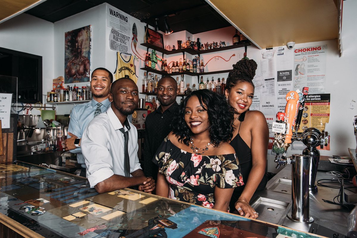 karlogan_'s tweet photo. Aight so boom, tonight at 6PM PST/9PM EST I’m going on IG Live with @LilRel4 to talk creative processes and my comedy series @wingmenwebshow🍻 which is now streaming on @kweliTV 

See y’all tonight! https://t.co/oIYJfiOT5C