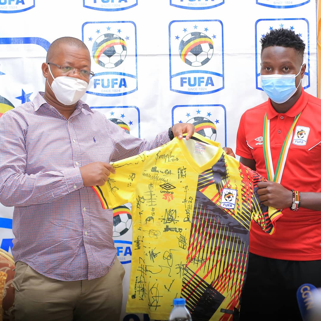 As a sign of appreciation for the love and support, the U20 team (Uganda Hippos) captain <a href="/KizitoGavin/">Gavin Kizito</a> handed over a souvenir shirt signed by the entire team to the <a href="/OfficialFUFA/">FUFA</a> President Eng.<a href="/MosesMagogo/">Moses Hassim Magogo</a> at the welcome luncheon at The Imperial Golf View Hotel.