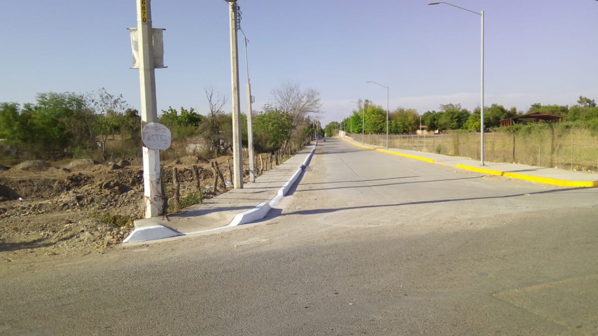 SinaloaSop's tweet photo. El Portugués de Gálvez en Guasave cuenta ya con moderna calle pavimentada con concreto hidráulico.
Obra de impacto para los vecinos con el apoyo del gobernador @QuirinoOC 
https://t.co/ZlxYOqmRWB https://t.co/5GdIM3BeiJ