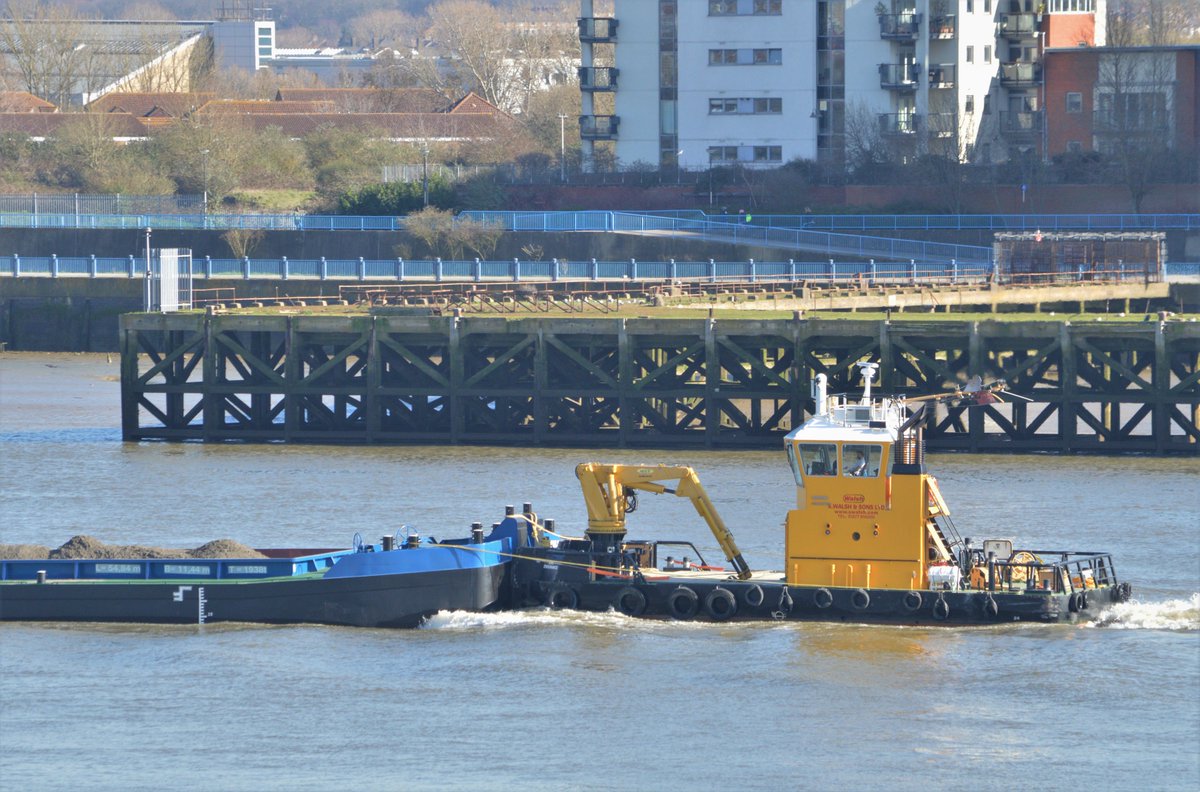 AJBC_1's tweet photo. First operational outing on the #Thames for new #BaarsBV barge B1004 (same design as Livett's Tideway-Class barges) with #Walsh pusher #tug SWS ENDURANCE - carrying a full load of spoil from the @TidewayLondon #KEMPF site in #London
#RiverThames #workingriver
#dlr_blog https://t.co/9fjPwpBUIE