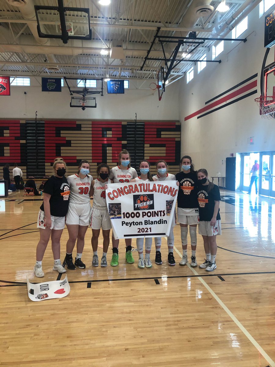 GAMEDAY is the best day! Especially when we are celebrating our 12 Seniors! They are amazing and we are proud of who they are! Watch them tonight at 8:05pm. The Tigers are hosting the LS Cougars. 🏀🐾#WhateverItTakes #lunchpailplayers