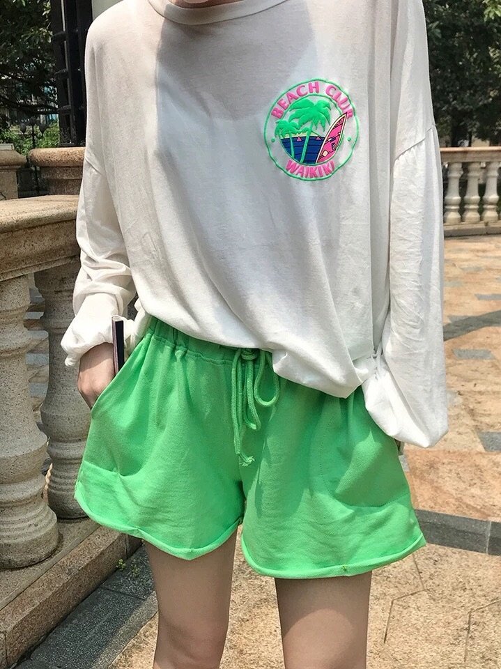 layann_clothes's tweet photo. 🌴 BEACH CLUB SET ~ เซ็ตเสื้อแขนยาวกับกางเกงขาสั้นคิ้วท์ ๆ เสื้อแขนยาวสกรีนสีนีออน เข้าที่มืดคือดีมาก จะใส่ปล่อยโอเวอร์ไซส์หรือทับในกางเกงก็ได้ ( มีแค่สีเขียวน้า )

🏖 290฿ - ส่งฟรีลงทะเบียน 🏖

#Layann_clothes https://t.co/f46BGVsk9K