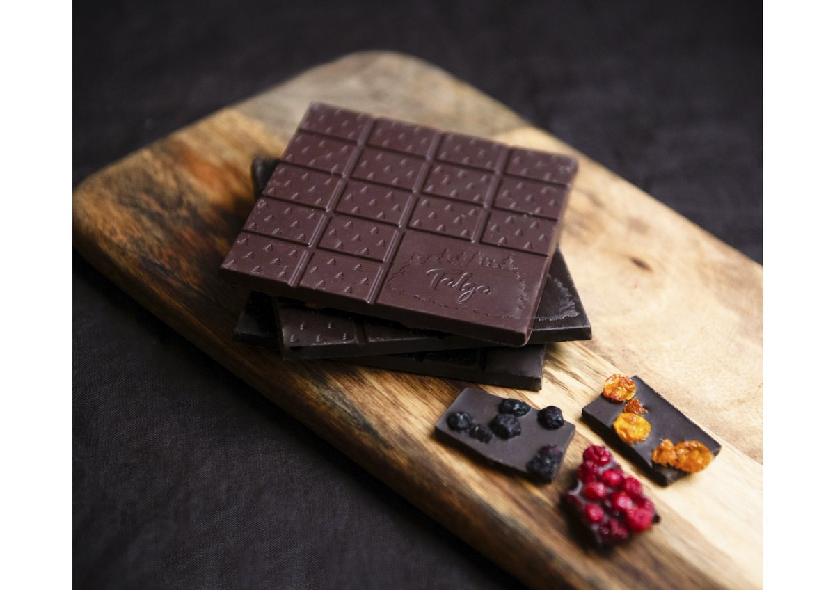 During the hackathon we are also running a photo competition for the participants! Decorate your working space with a sprinkle of Arctic inspiration, share on Twitter or IG with #HackTheArctic and win a goodie bag of Arctic inspired Finnish chocolates from <a href="/TaigaChocolate/">Taiga Chocolate</a> 😍🍫🌲