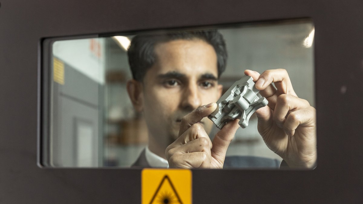 🚨New blog post: The race to zero-emission flight with additive manufacturing

Dr Vimal Dhokia &amp; Dr Joseph Flynn write about <a href="/UniofBath/">University of Bath</a> spin out company, Gen3D. @gen3_d helps engineers design lighter aircraft parts to lower fuel emissions: ow.ly/usVA50DJCPE